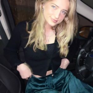 Meet your Posher, Noelle